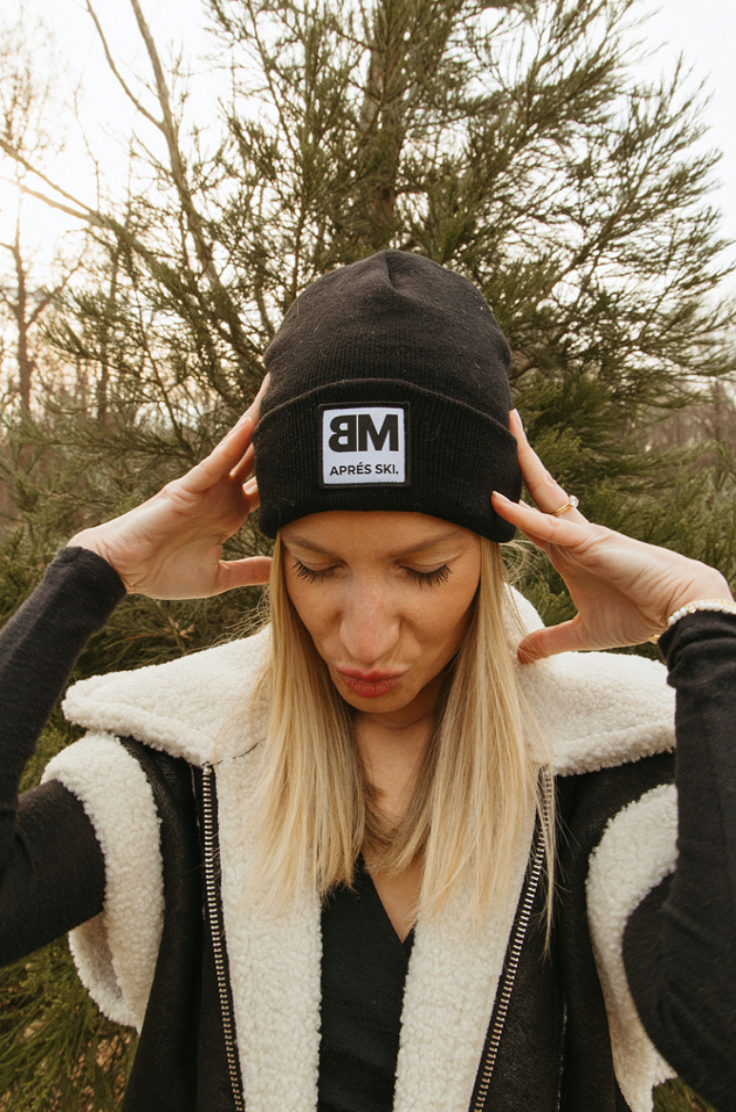 Aprés Ski Logo Beanie
